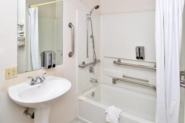 Cheyenne Guest Inn image 14