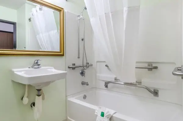Cheyenne Guest Inn 9